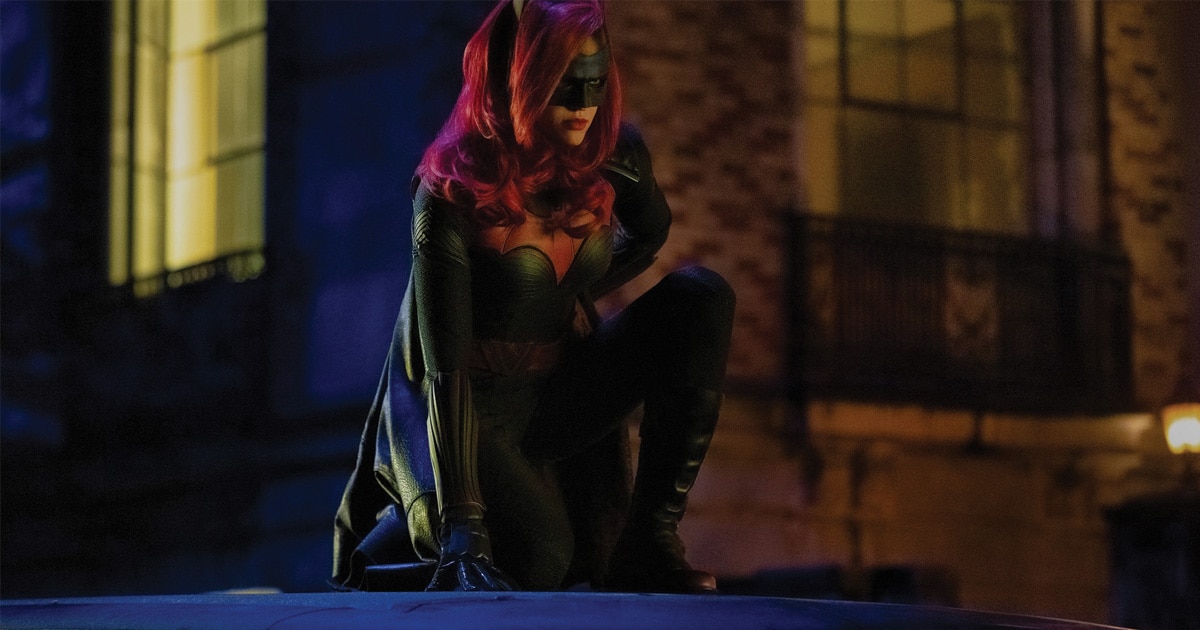 Batwoman Entra In Azione In Un Teaser Trailer Del Crossover Elseworlds Nerdevil 9187